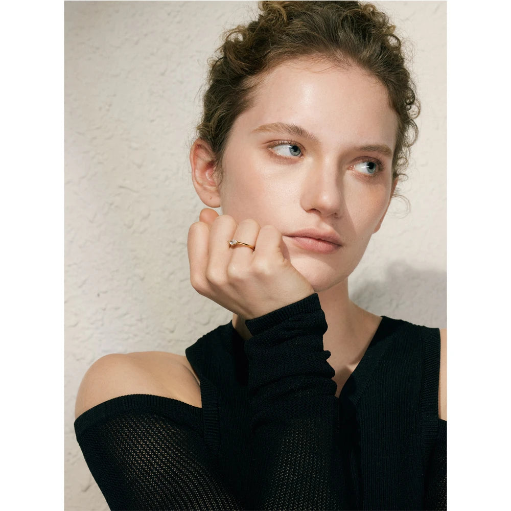 Anel de zircônia cúbica brilhante 18K