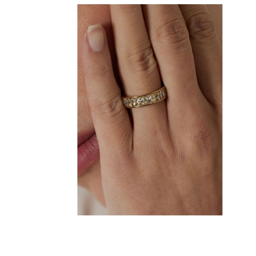 Anel de zircônia cúbica de aço