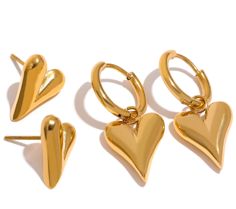 Brincos de argola coração dourado