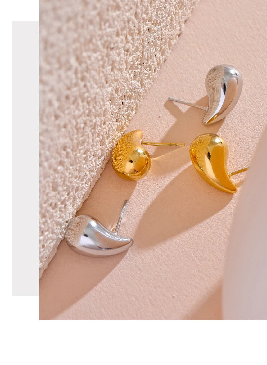Brincos Elegantes Gota de Água