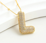 Colar brilhante letra