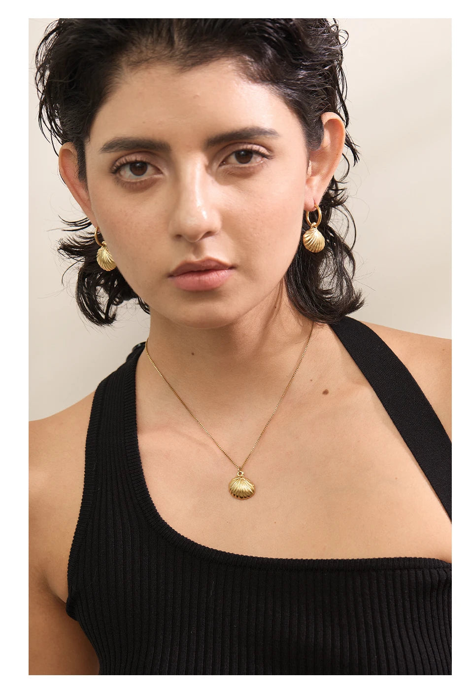 Conjunto de brincos e colar de concha de verão da moda em aço inoxidável cor dourada joias à prova d'água para mulheres