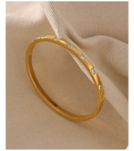 Pulseira_Dourada_de_Luxo