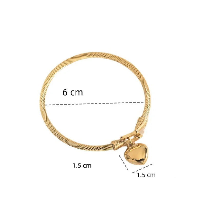 Pulseiras com pingente de coração