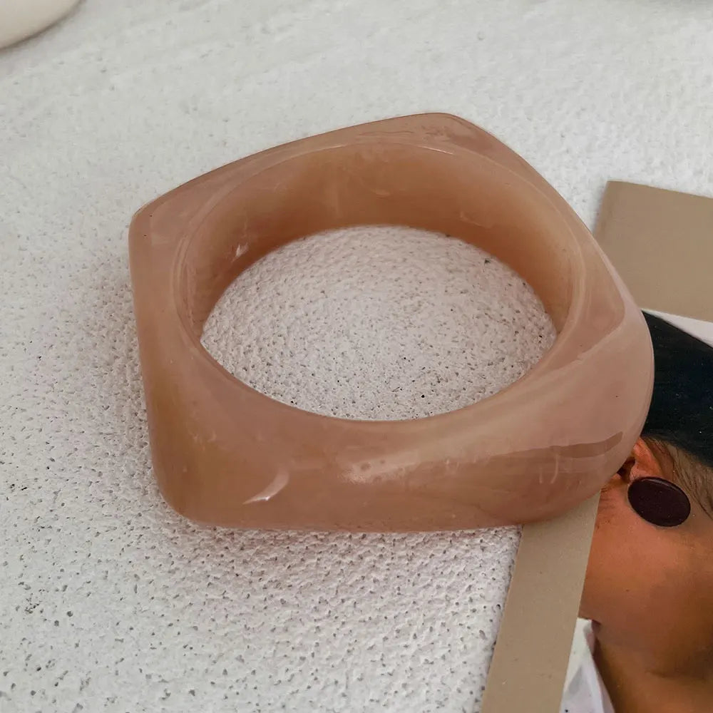 Pulseiras geométricas irregulares