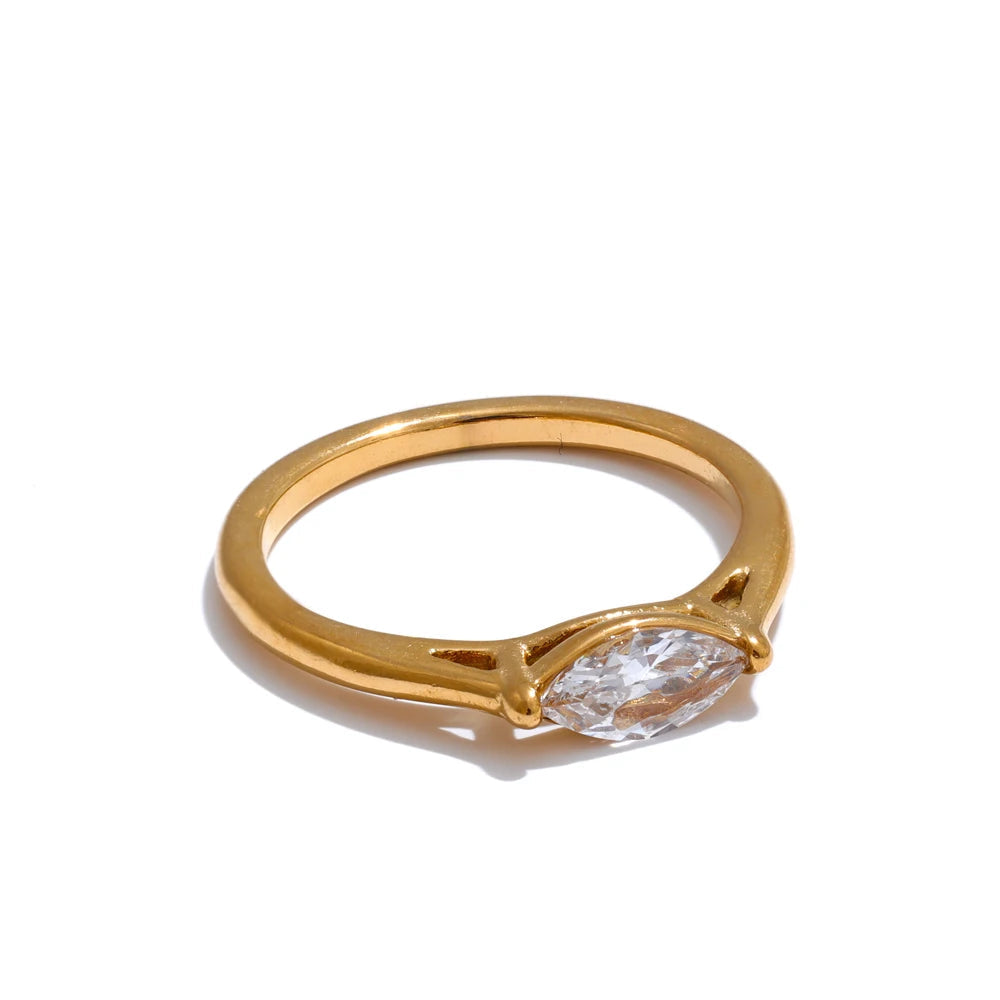Anel de zircônia cúbica brilhante 18K
