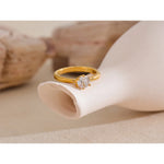 Anel clássico de zircônia cúbica de alta qualidade 18k cor dourada joias charmosas da moda em aço inoxidável