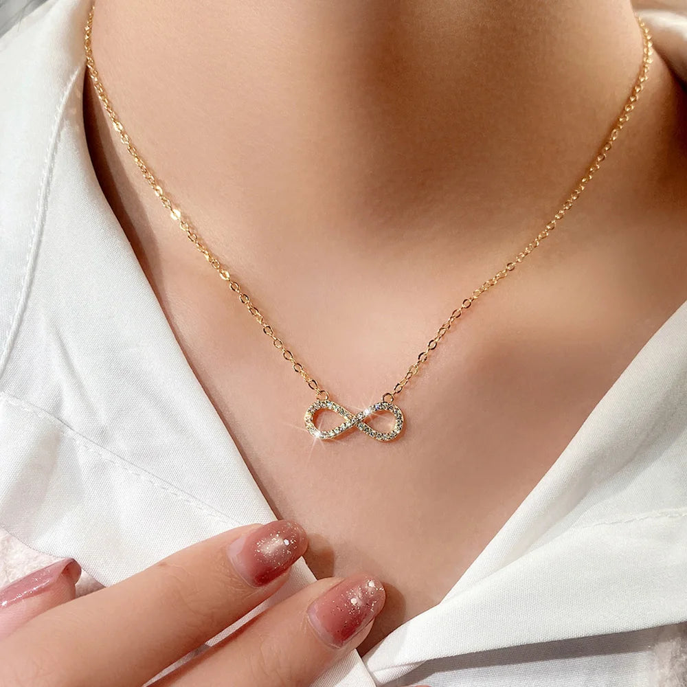 Huitan-extravagante colar de correntespara mulheres, pingente figura do infinito 8 com brilhante, cor dourada, joias da moda feminina