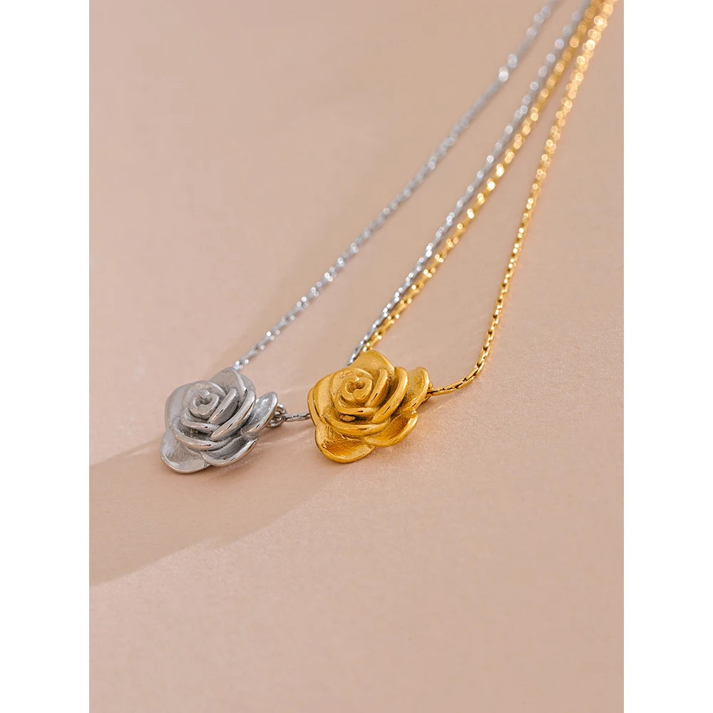 Colar flor pingente