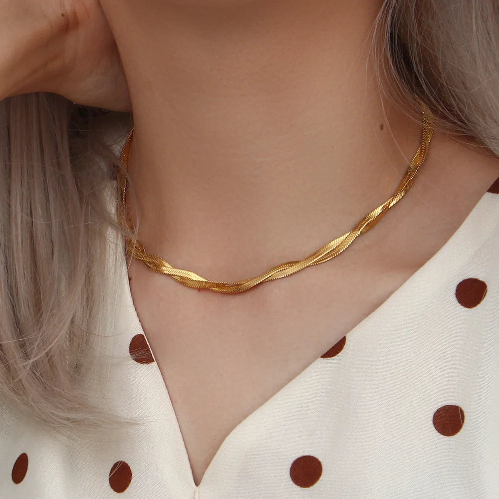 Colar de corrente Herringbone banhado a ouro 