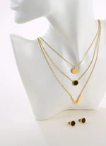 Colar geometrico dourado Preto