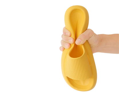 chinelo nuvem amarelo