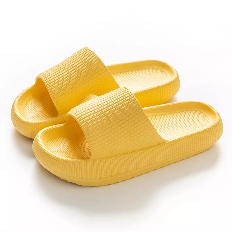 chinelo nuvem amarelo