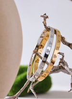 Pulseira Dourada de Coracao