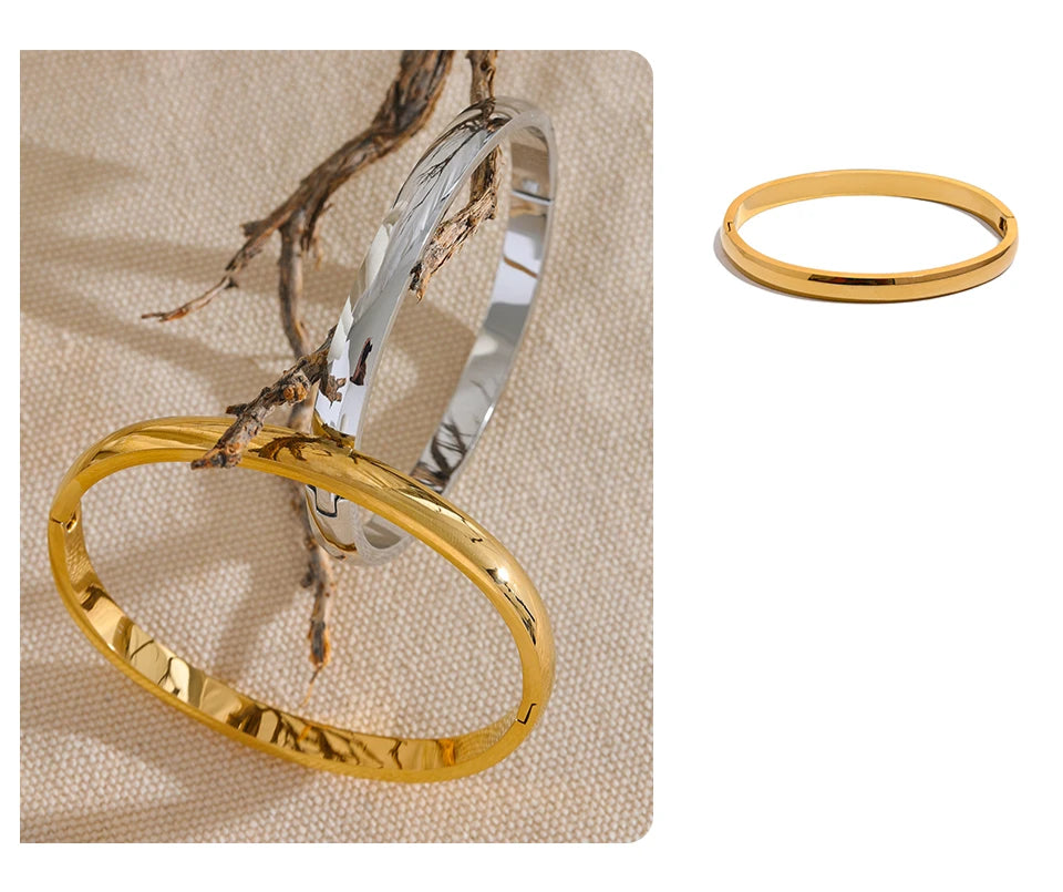 Pulseira minimalista dourada