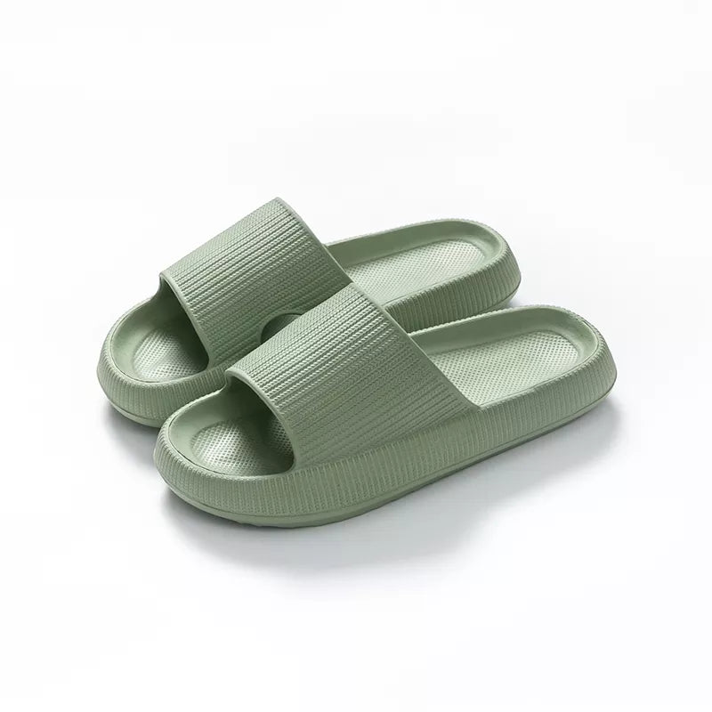 chinelo nuvem verde