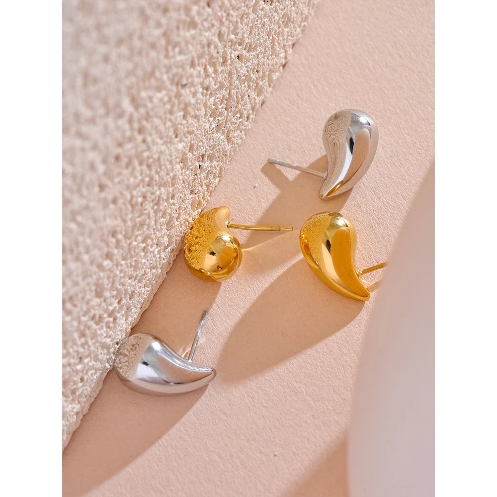 Brincos Elegantes Gota de Água